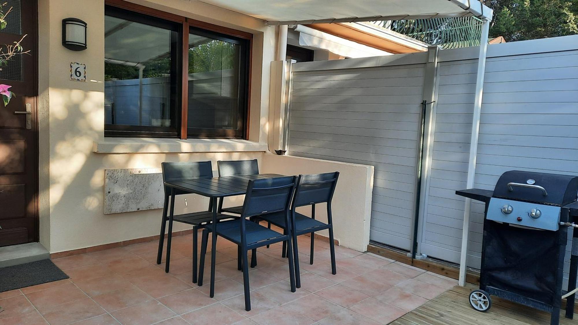 Studio Climatise Lantanas 4 Personnes Le Lavandou Exterior photo